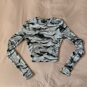 Streetwear Society Women's Long sleeve Abstract Print Size Small